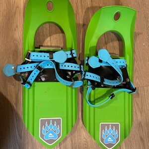 Kids MSR Tyker Snowshoes - Green and Blue